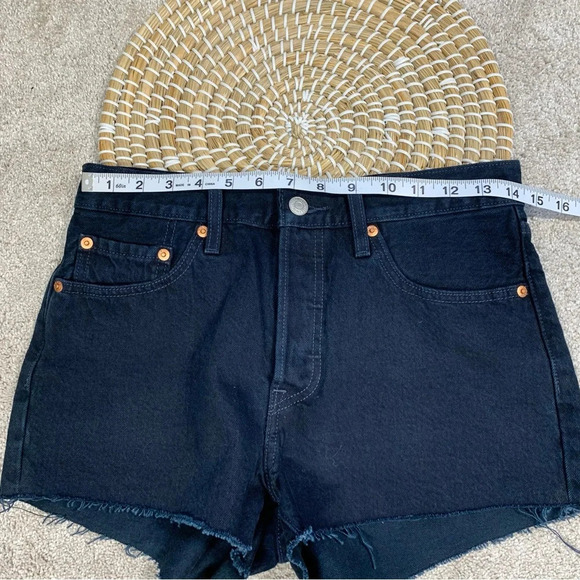 Levi’s 501 Women’s Shorts Denim Jeans Button Fly Mid Rise in Dark Navy Size 27 - Picture 11 of 14